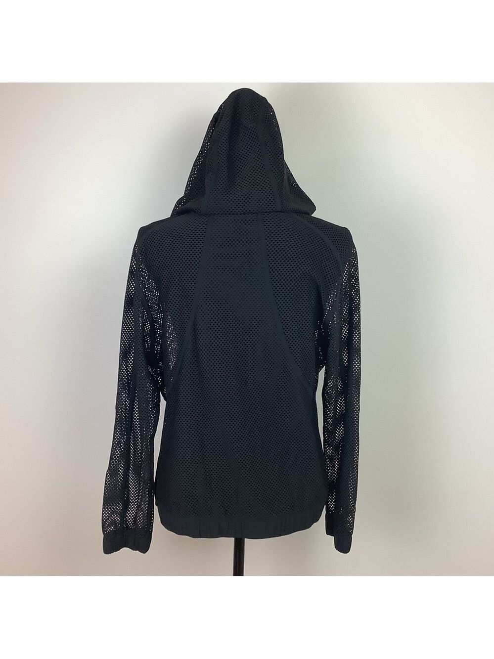 LULULEMON MESH RARE BLACK JACKET - Picture 9 of 12